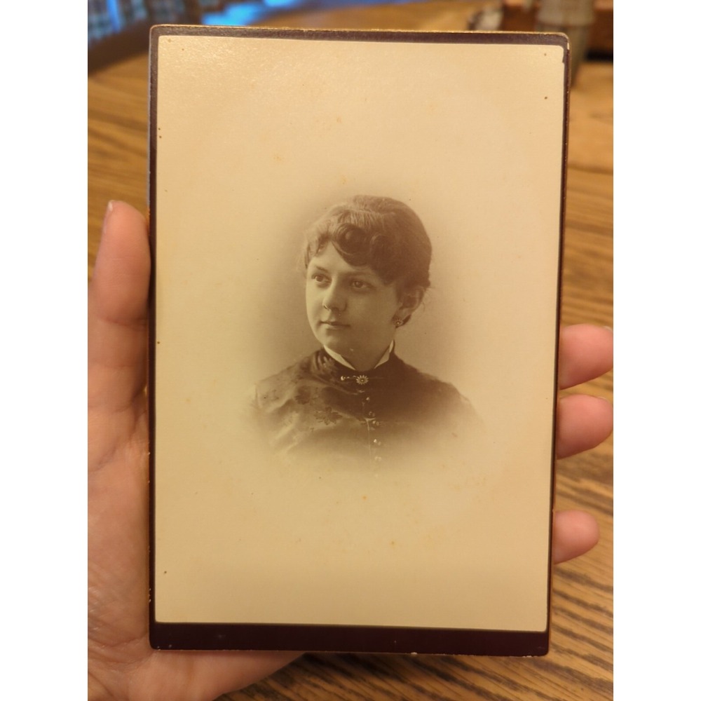 Antique Cabinet Card Victorian Lady Photo Gloversville New York D Scidmore